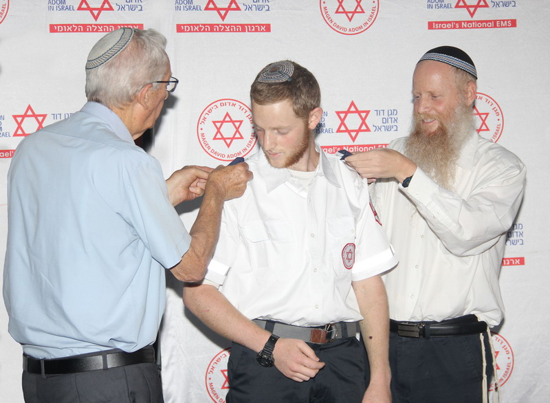 דביר שנרב סיים בהצלחה את קורס החובשים של מד"א