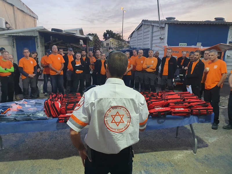 חברי יחידת החילוץ של עיריית רעננה סיימו בהצלחה קורס "נאמני חיים" של מד"א