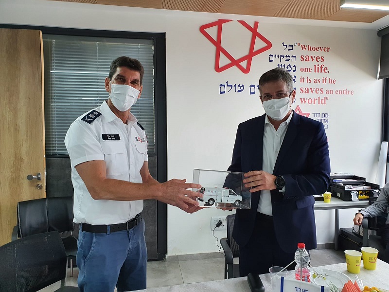 סגן שר הבריאות ח"כ יואב קיש בביקור במוקד מד"א: