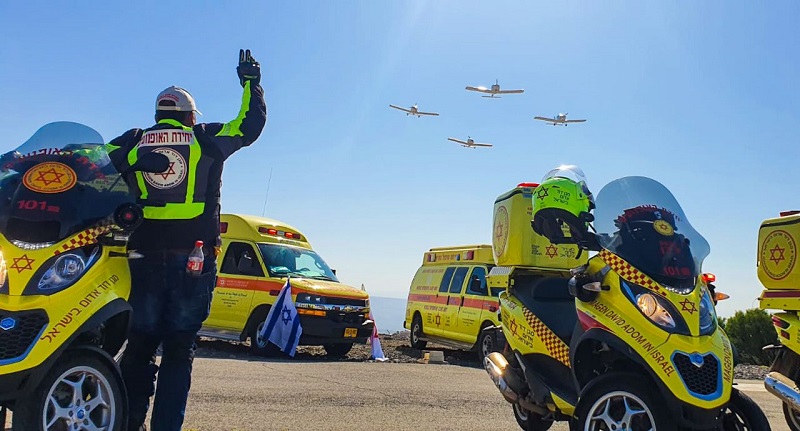 מטס הצדעה אזרחי מיוחד נערך לכבוד מגן דוד אדום, צה"ל, צוותי בתי החולים, וכוחות הרפואה .