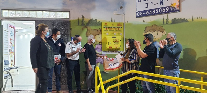 מיזם הדפיברילטורים של מגן דוד אדום