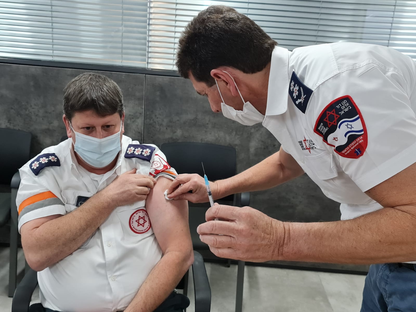 MDA Director General Joins the Vaccination Array