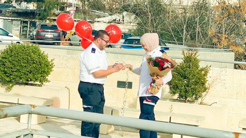 צועדים כל הדרך לדגימה: