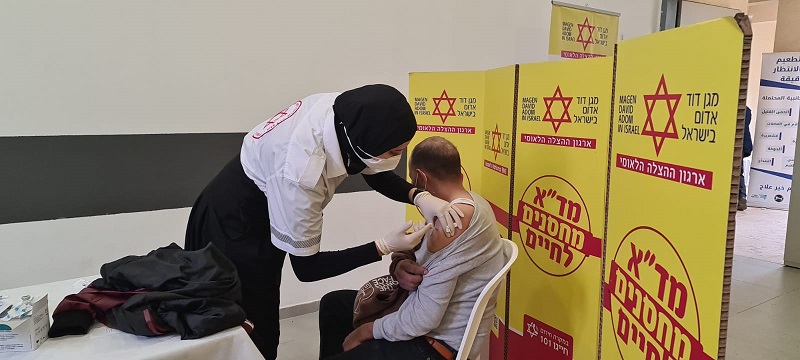כ-700 פועלים פלסטינים חוסנו היום כנגד קורונה במעבר אפרים