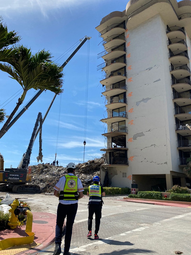 Miami Disaster Scene: "Work around the clock professionally and carefully under complex conditions"