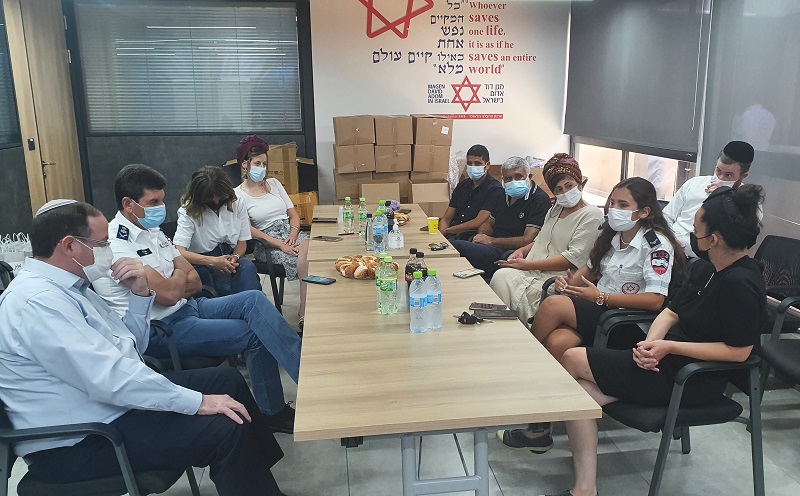מנכ"ל רשות השירות הלאומי-אזרחי ביקר במגן דוד אדום