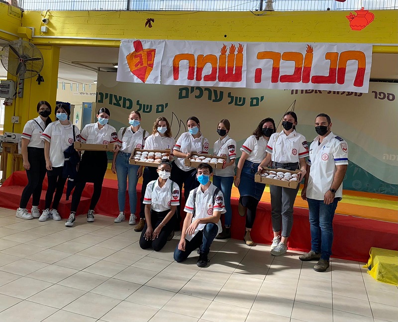 חנוכה 2021: מתנדבי מד"א מקיימים פעילויות הומניטריות ברחבי הארץ