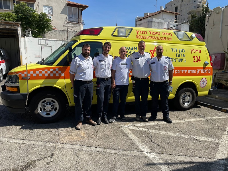 בזכות המפעם (דפיברילטור):