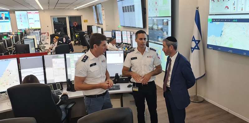 ח"כ יוסף טייב בביקור במוקד הארצי של מד"א