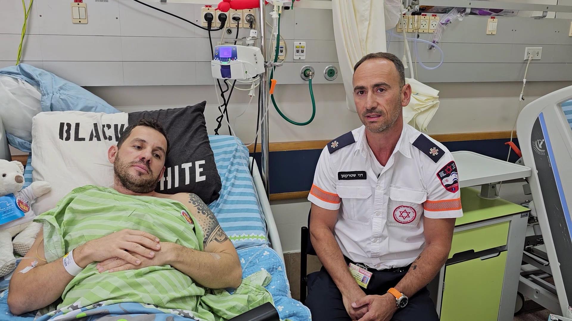 נהג ניידת הטיפול הנמרץ נורה על ידי מחבלים, הפראמדיק הציל אותו 