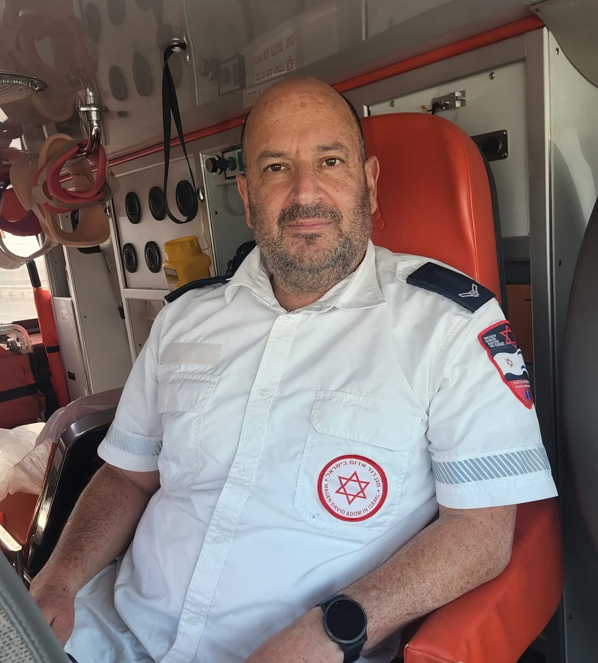 טיפל בפצועים כשהגיעה הבשורה שבנו נרצח בבארי