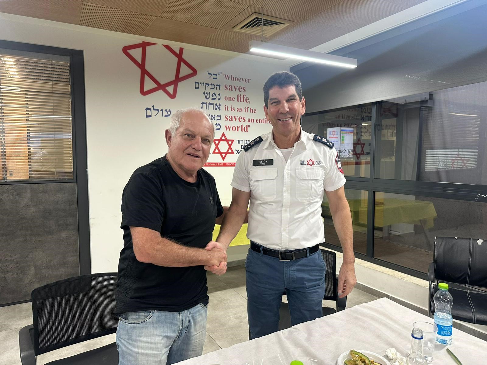 שר התיירות ביקר במוקד הלאומי של מגן דוד אדום בקרית אונו
