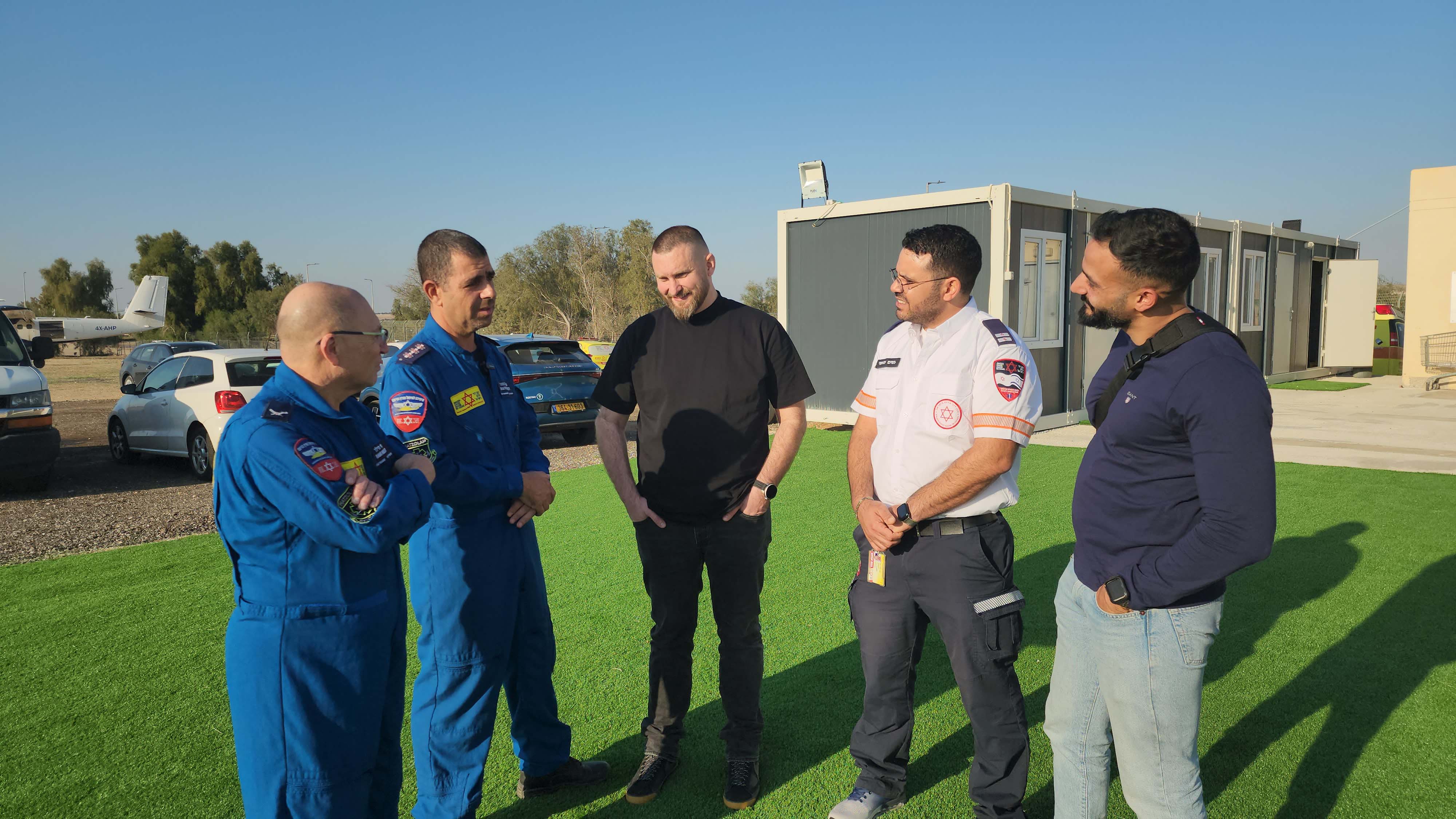 שוטרים שהחלימו מפגיעה קשה פגשו את הצוות שהציל את חייהם