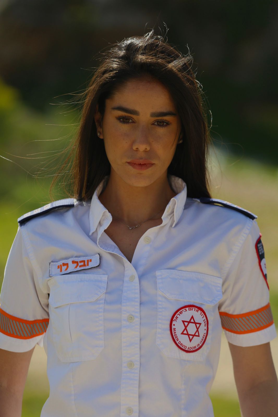 הפראמדיקית שחוטפת טילים וממשיכה לשמור על האזרחים