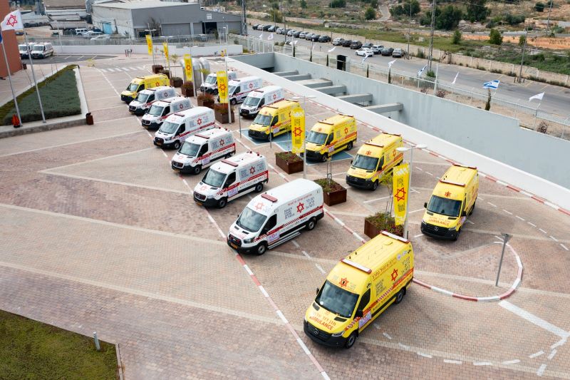 נחנכו 15 ניידות טיפול נמרץ ואמבולנסים לזכר נופלי מד"א