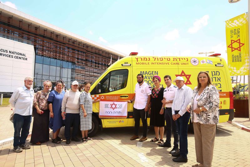 החובש מאופקים חנך אמבולנס ע"ש אביו ואחיו הנופלים