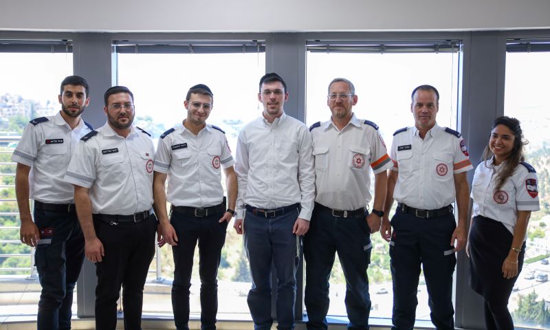 חייג 101, באמצע השיחה התמוטט, צוות מד"א הציל את חייו