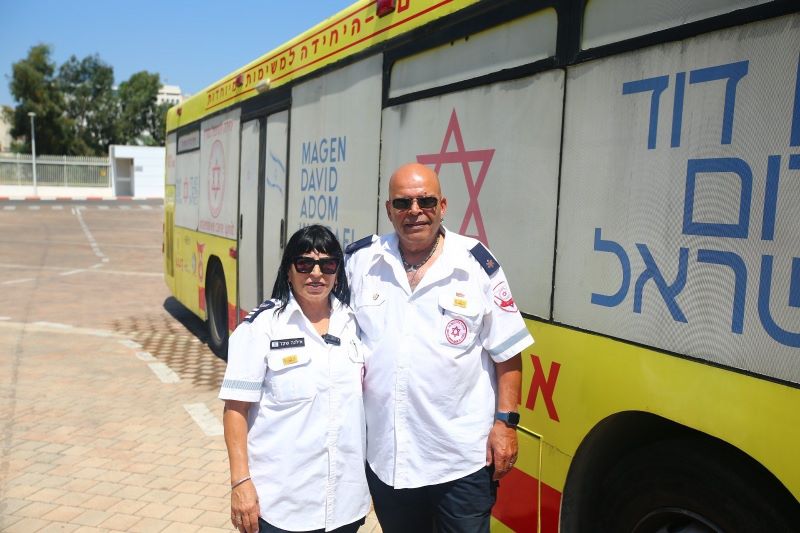 אוטובוס טיפול נמרץ של אהבה