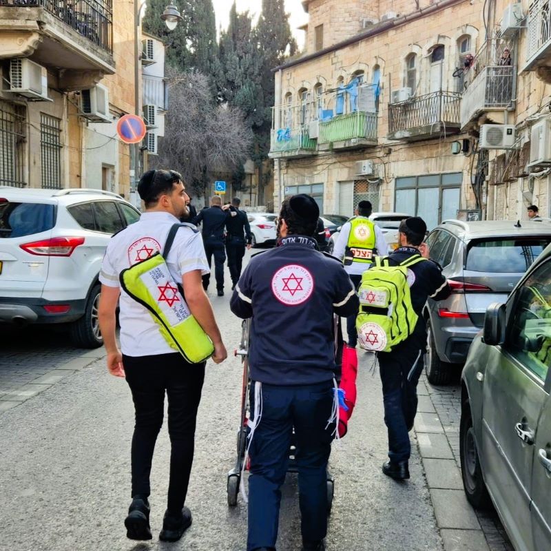 39 נפגעים משאיפת עשן בשריפה בירושלים