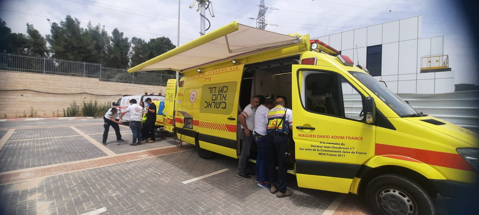 Magen David Adom critical role during wildfires in Israel, acting as the nation's emergency medical service and first responder