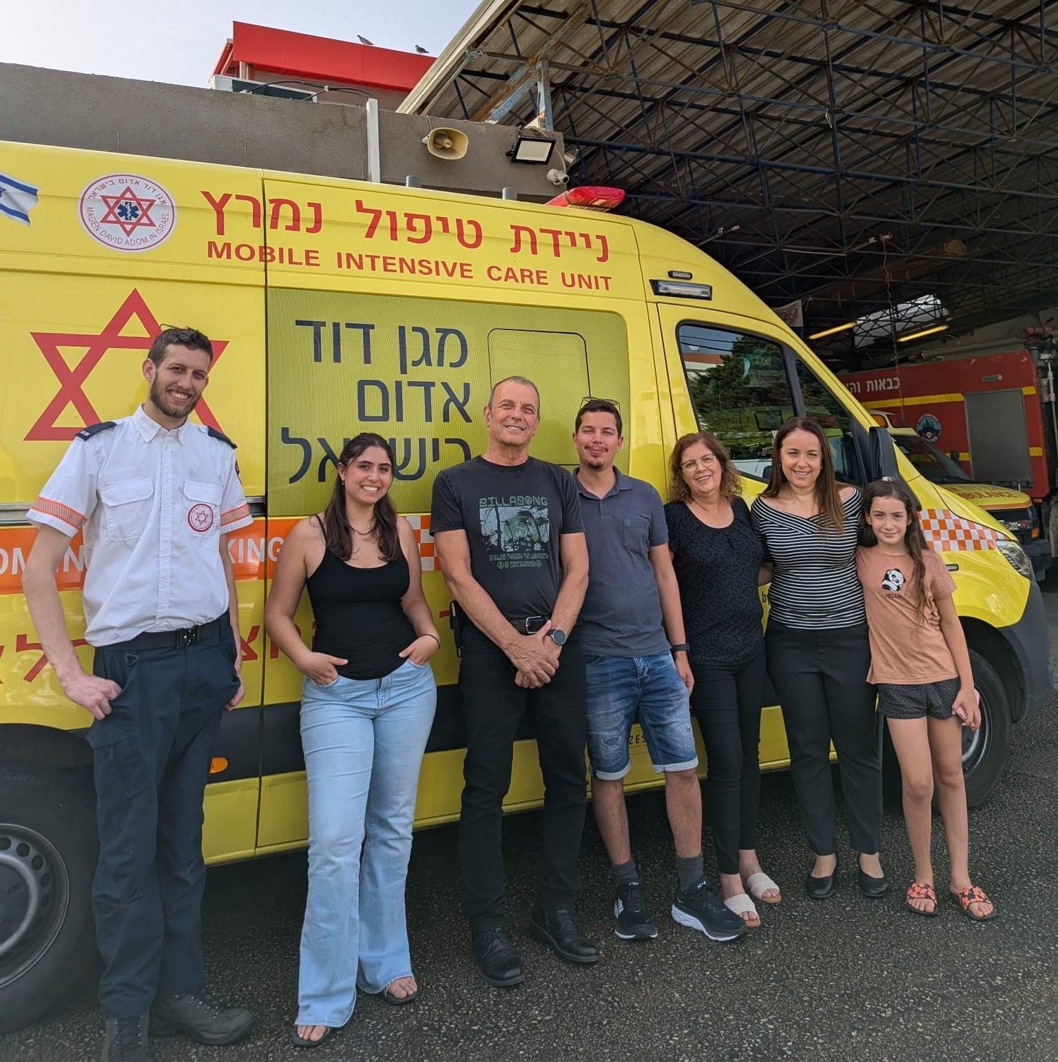 לאחר שלקה בדום לב בזמן נהיגה: יעקב נפגש עם פראמדיק מד"א שהציל את חייו