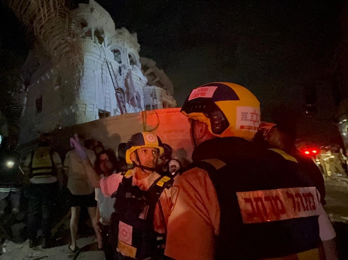 3 הרוגות באתר נפילה בצפון. מד"א טיפל בעוד 20 נפגעים קל