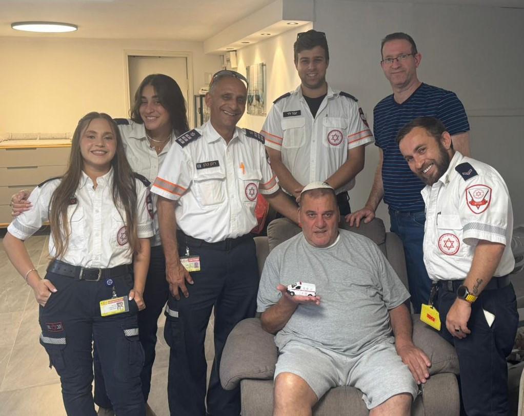 לקה בדום לב וניצל בזכות השכנות לתחנת מד"א