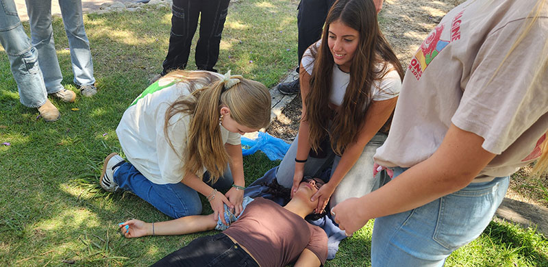 Teen MDA Volunteers Train to Save Lives Without Equipment in Extreme Disaster Drill